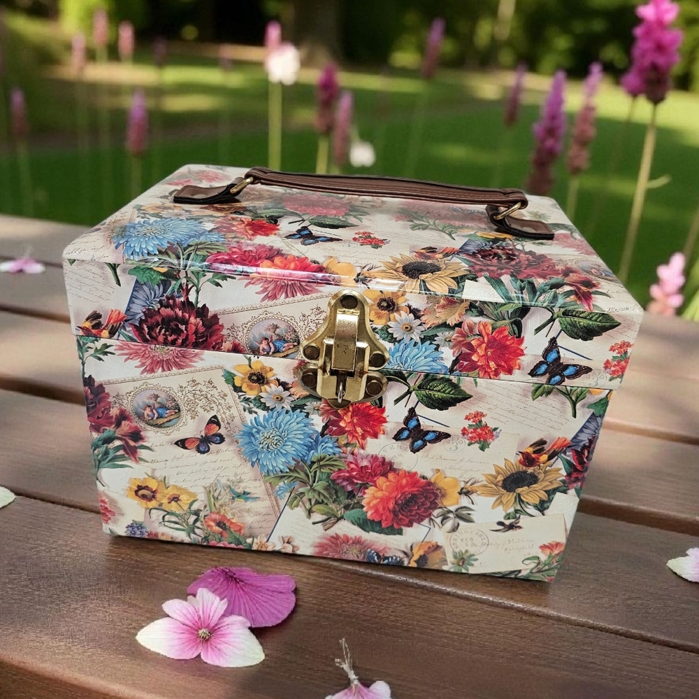 ON HOLD - Floral Print Lockable craft box with mirror